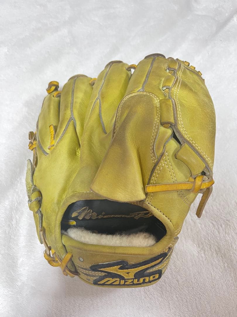 Mizuno Pro 軟式グローブ イエロー 収納袋付き