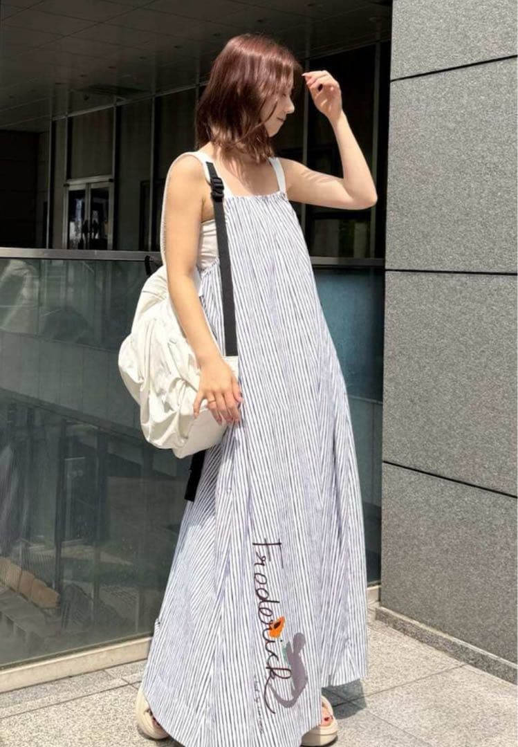 新品未使用 emmi×Leo Lionni サマーワンピース/コラボ