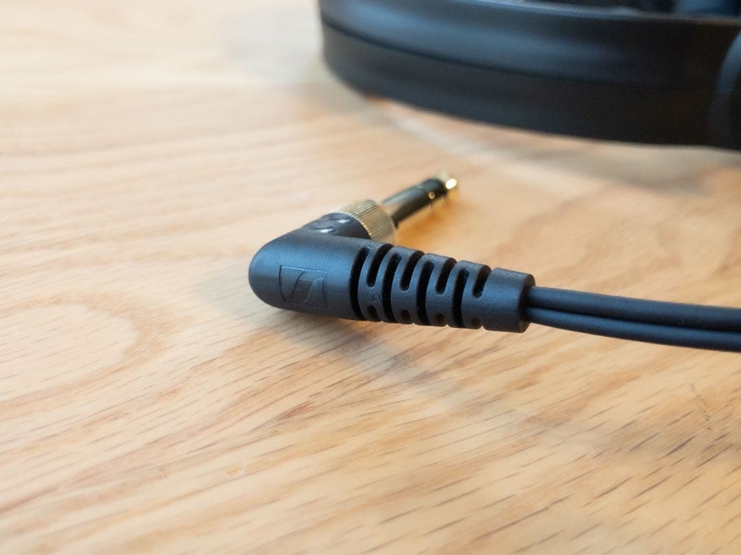 【国内正規品】SENNHEISER HD 25【ほぼ新品】